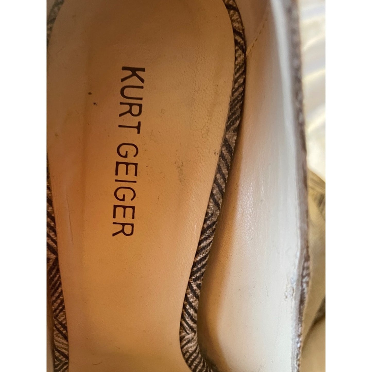 Kurt Geiger Peep Toe Heels Herringbone Pattern Floral Made in Italy Size 38 7.5