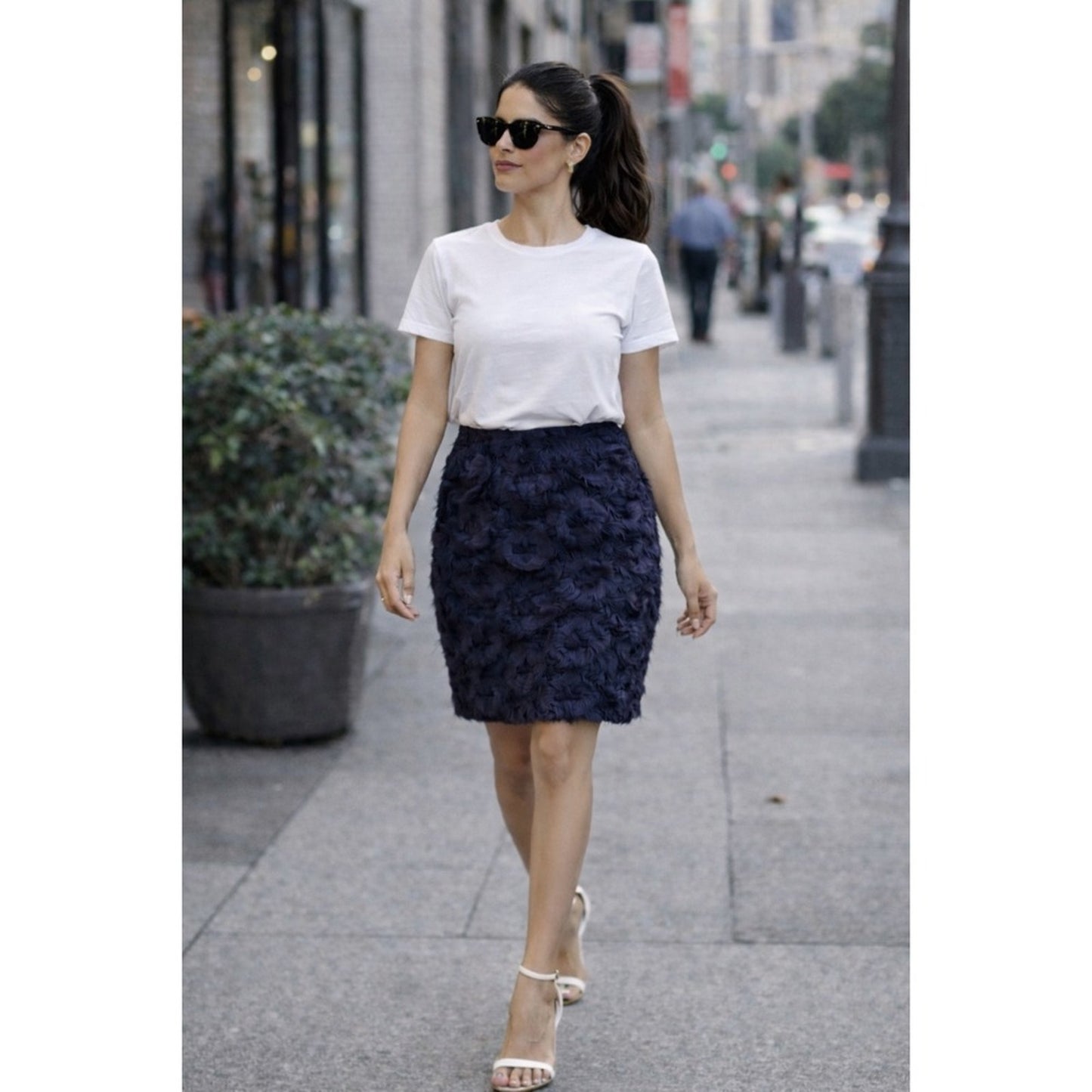 H&M Gold Label Navy Textured Rosette Faux-Fur Mini Skirt – Size 6