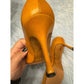Manolo Blahnik Pointed Toe Leather Pumps Heels Shoes Size 37 Orange