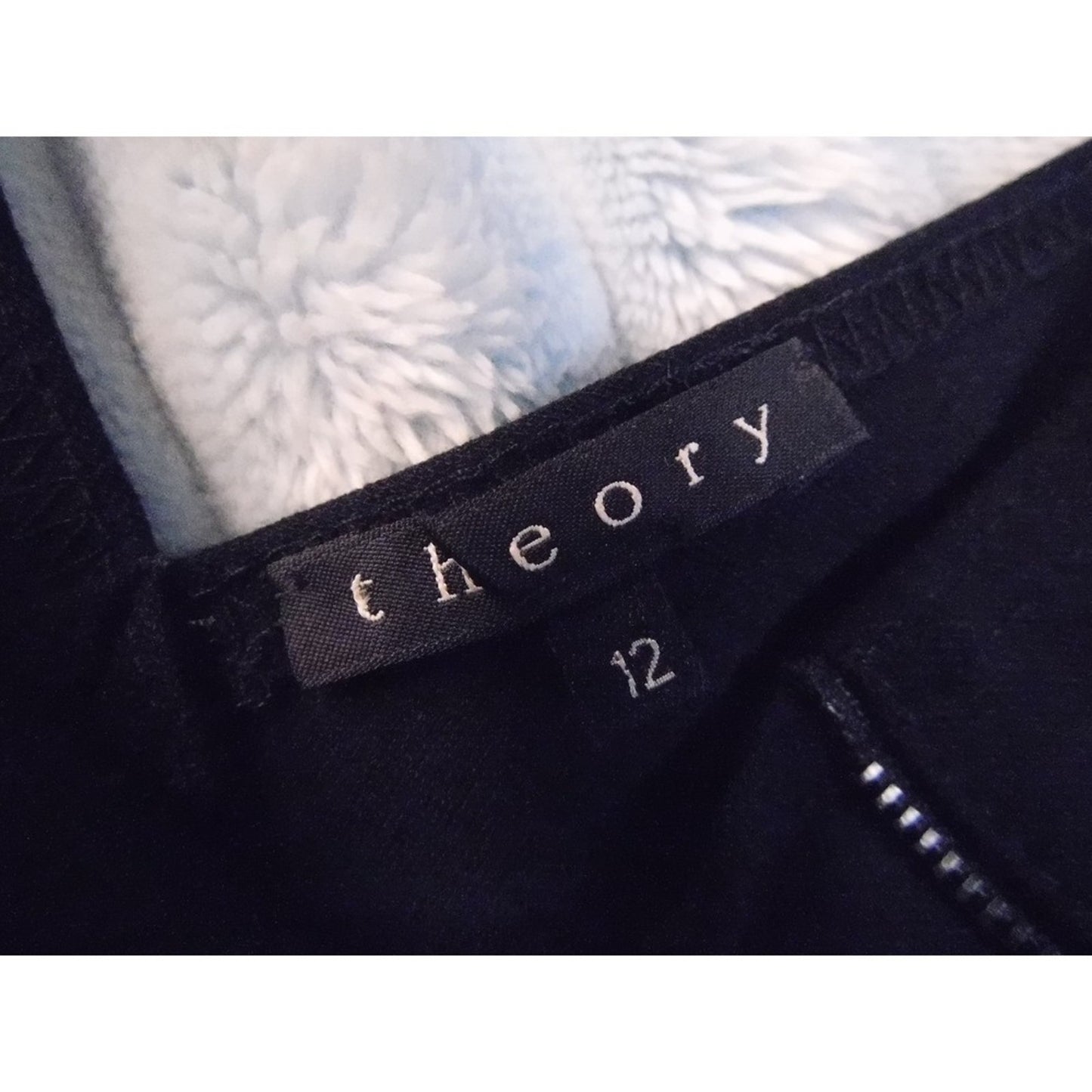 Theory Black V Neck Sleeveless Zipper Detail Sheath Dress Size 12