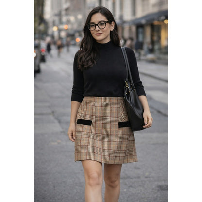 VALENTINO Plaid Mini Skirt with Black Pocket Accents size 6