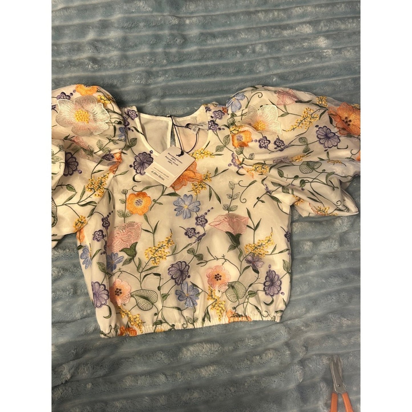 NWT & Other Stories Floral Embroidered Puff Sleeve Cropped Blouse White Size 8
