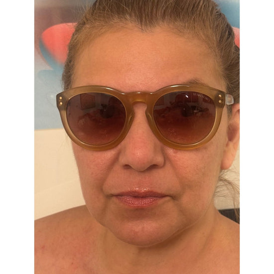 Henri Bendel HB520S Olivia 279 Sunglasses Amber Round Oversize Retro 52mm