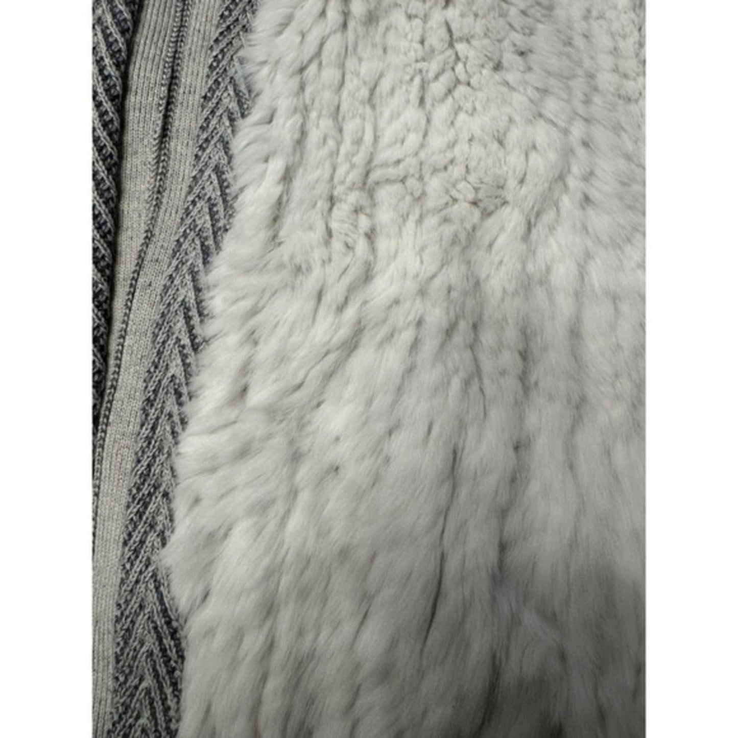 Vince Reversible Sherpa Knit Cardigan Vest Gray & Cream – Size M (USA) Soft