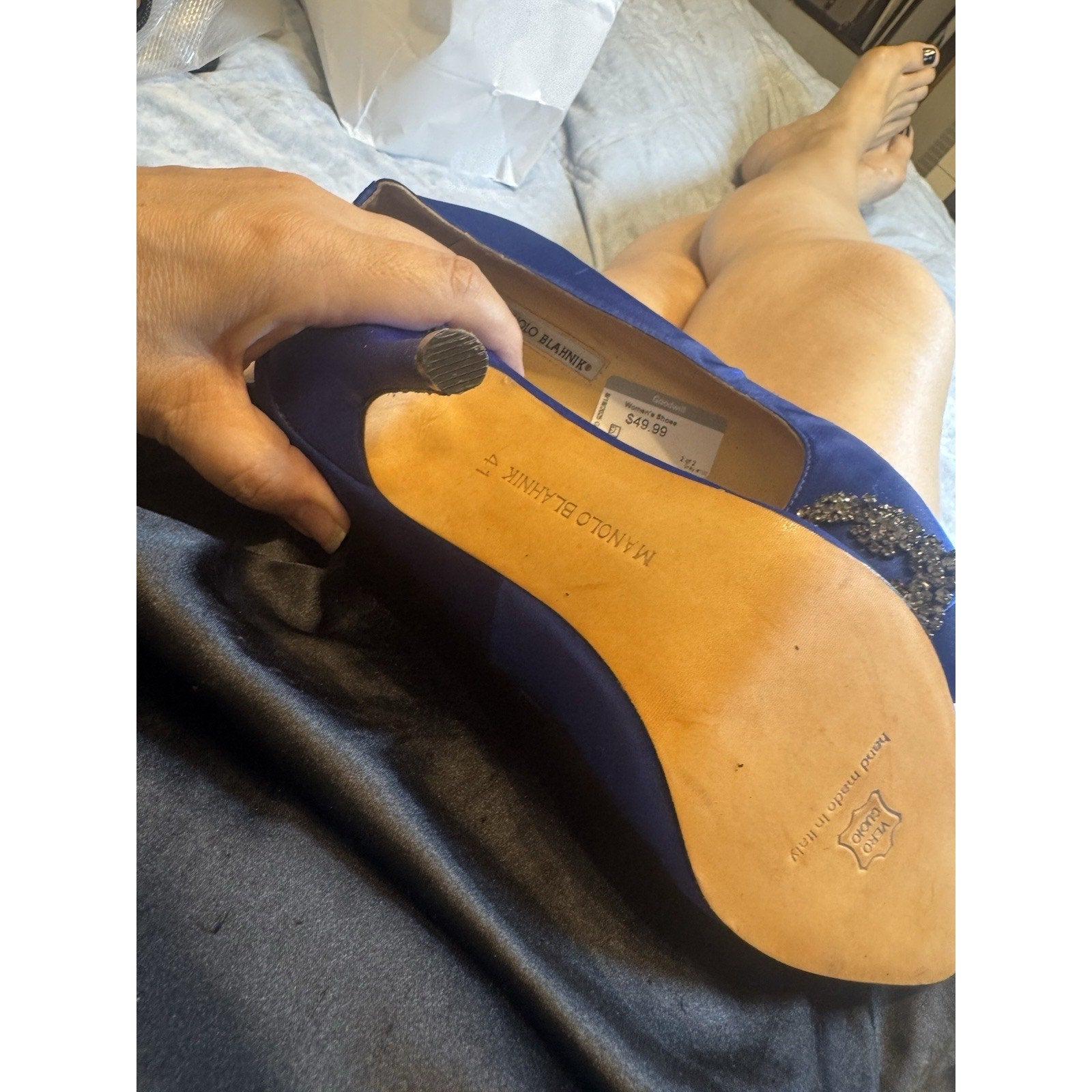 Manolo Blahnik Blue Satin Hangisi Crystal Embellished Pumps Size 41