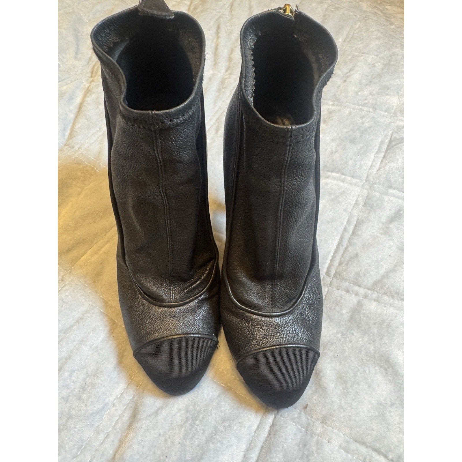 CHANEL Black Leather Stretch Ankle Boots 37 26912803