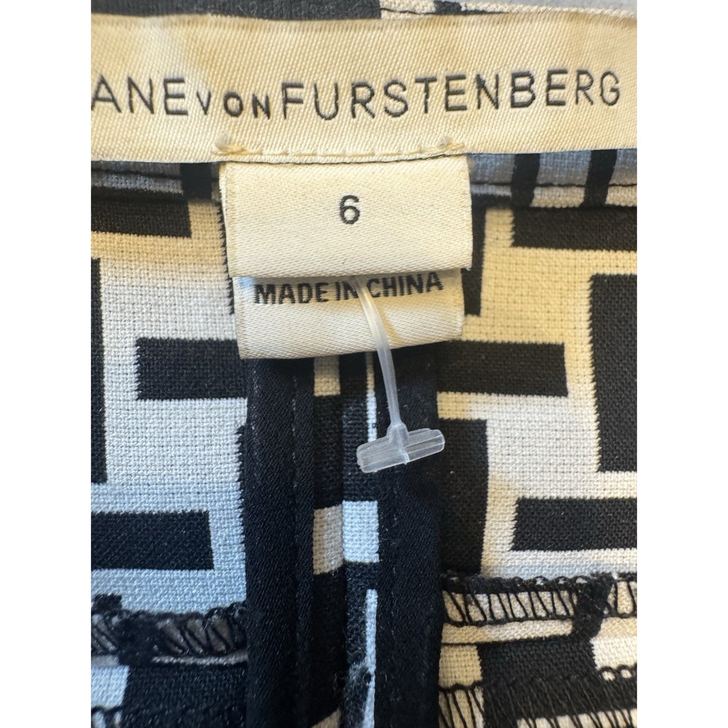 Diane von Furstenberg Skirt Size 6 Black White Geometric Print A-Line