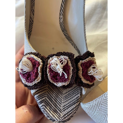 Kurt Geiger Peep Toe Heels Herringbone Pattern Floral  Made in Italy Size 38 7.5