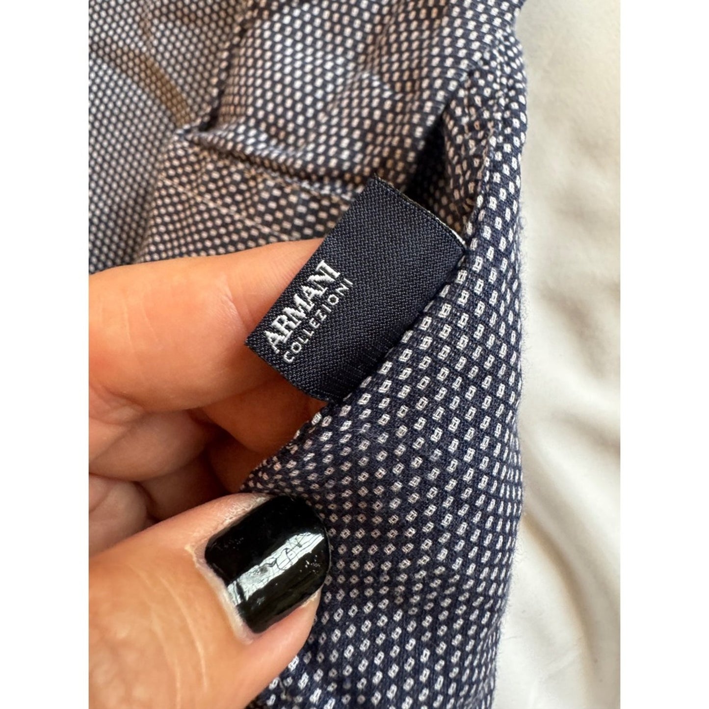 Armani Collezioni Men's Dress Shirt – Navy Micro Pattern / Size L