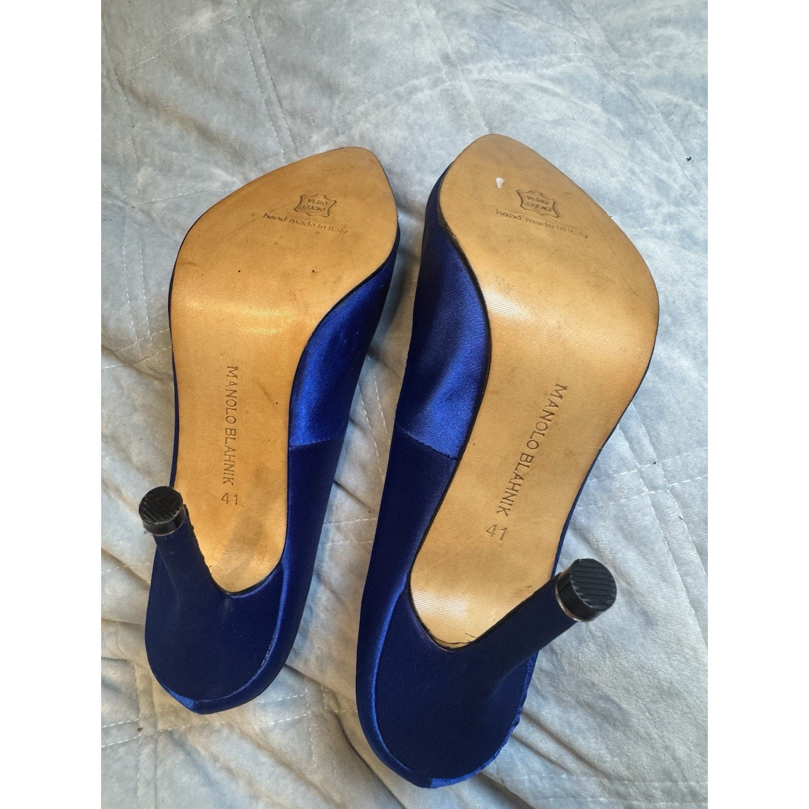 Manolo Blahnik Blue Satin Hangisi Crystal Embellished Pumps Size 41