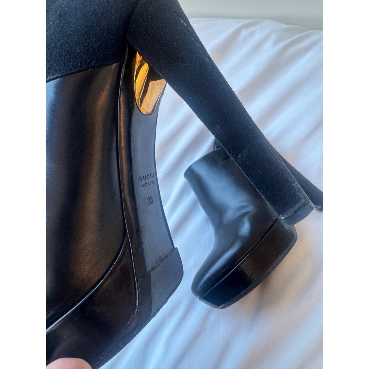 Gucci Black Leather Ankle Booties with Gold Horsebit – Made in Italy (Size 38)