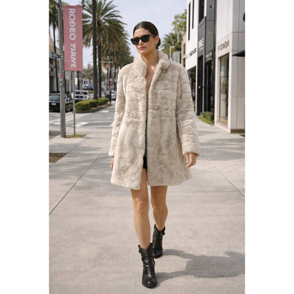 Jones New York Faux Fur Coat Women's Size Medium Light Gray Button Front Lined