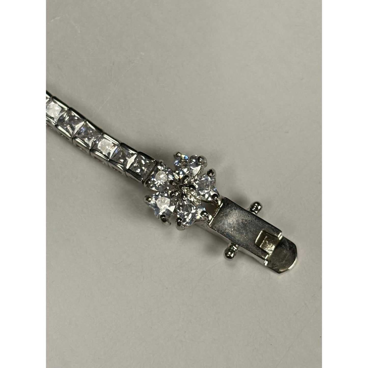 Sparkling Crystal Tennis Bracelet Silver Tone Rhinestone Link Glamorous