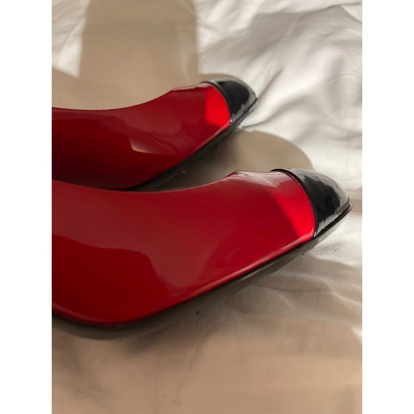 Chanel Red Patent Leather Cap Toe Heels Pumps Shoes Made in Italy Size 38/ USA 8