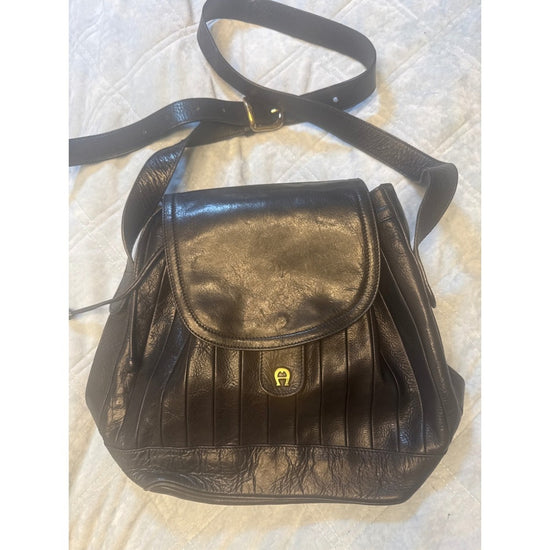 Etienne Aigner Vintage Black Leather Shoulder Bag Purse Flap Crossbody Bag