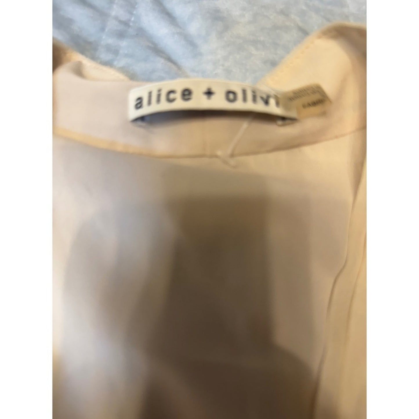 alice + olivia Cream Pleated Kimono Style Blouse Flare Sleeve Cropped