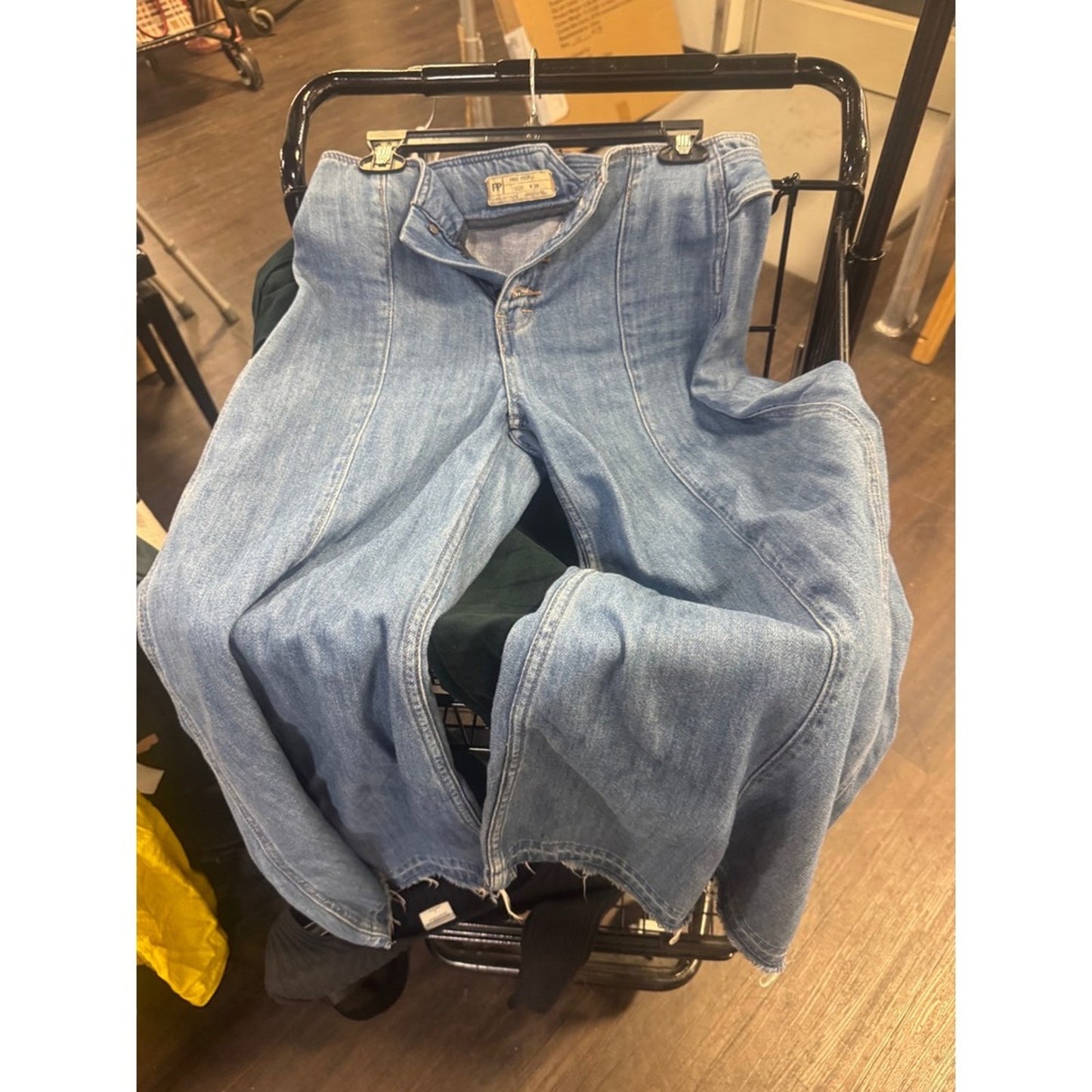Free People Light Wash Denim Flare Leg Jeans Wide Leg Size 26