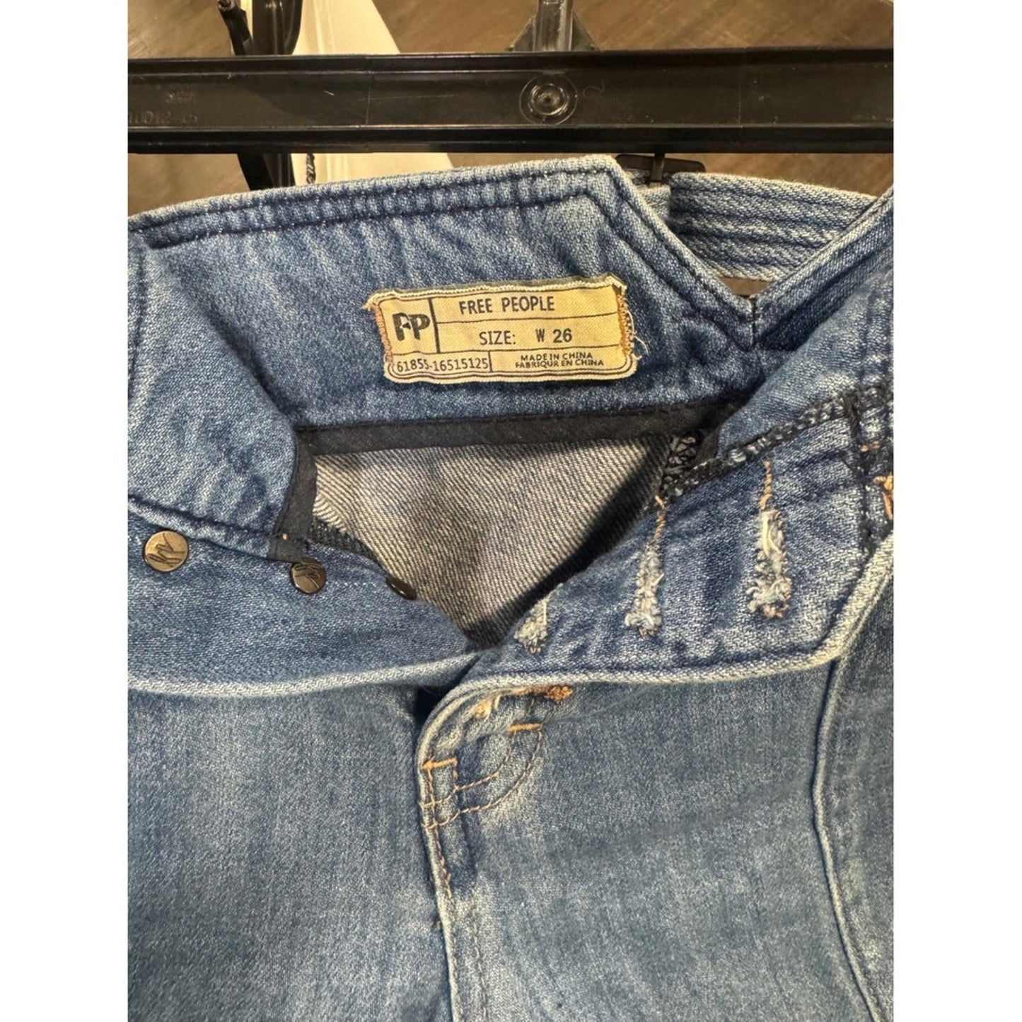 Free People Light Wash Denim Flare Leg Jeans Wide Leg Size 26