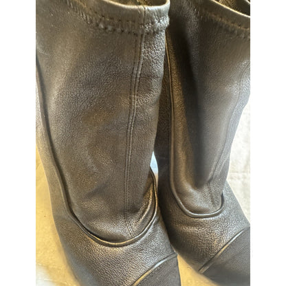 CHANEL Black Leather Stretch Ankle Boots 37 26912803