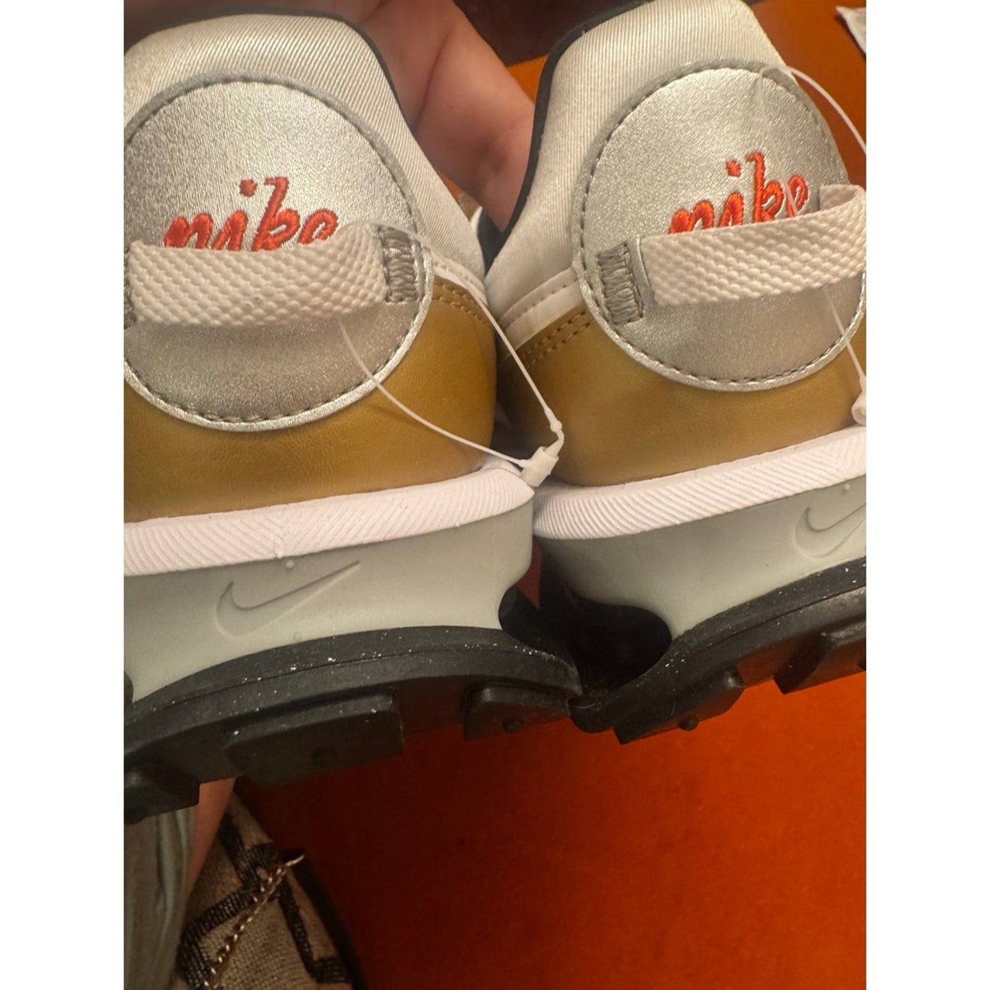 Nike Pre-Love O.X. Sneakers White Gold Running Shoes DJ6210-001 Size 8.5