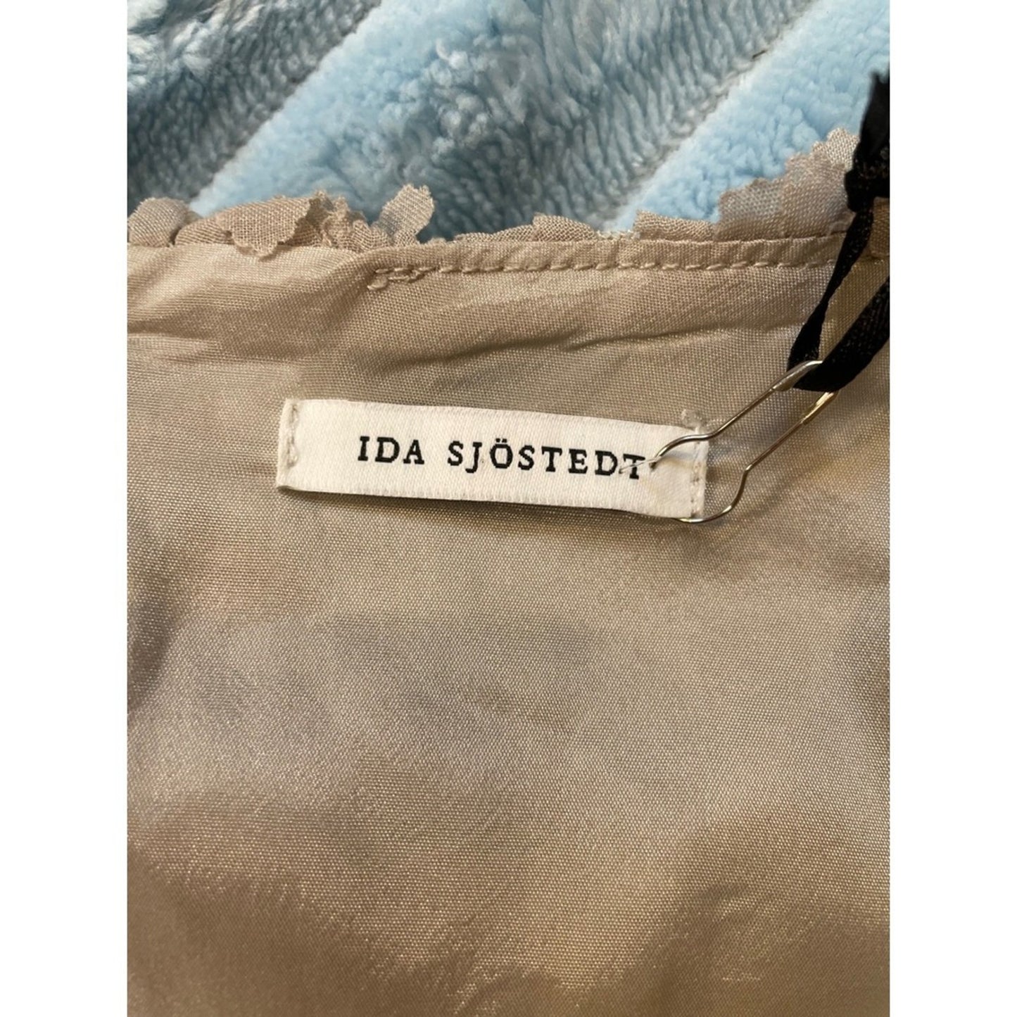 IDA SJOSTEDT 147 Elissa Dress 3D Floral Embellished Tulle Cap Sleeve Midi Dress